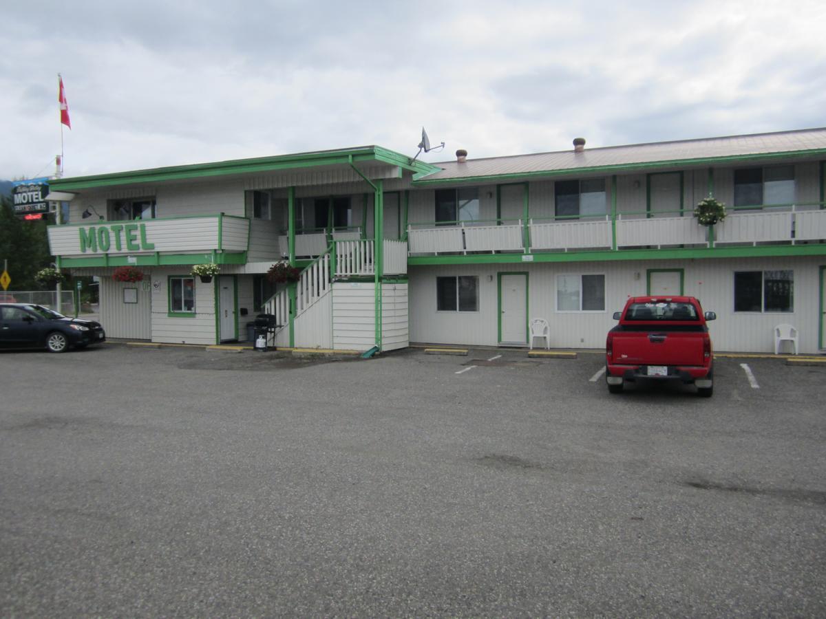 Bulkley Valley Motel New Hazelton Zewnętrze zdjęcie